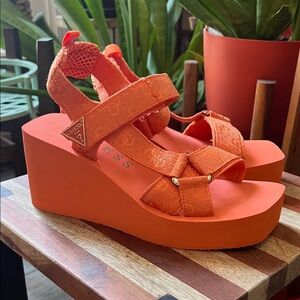 Guess GWDAYSA flatform platform wedge sandals summer shoes 7 women’s orange